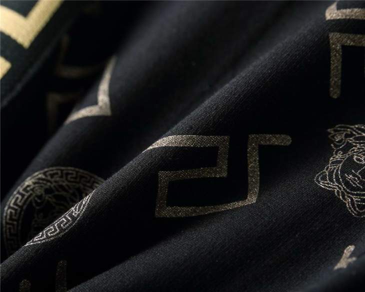 Picture of Versace Sweater Suits _SKUVersaceM-4XL24cx27642893